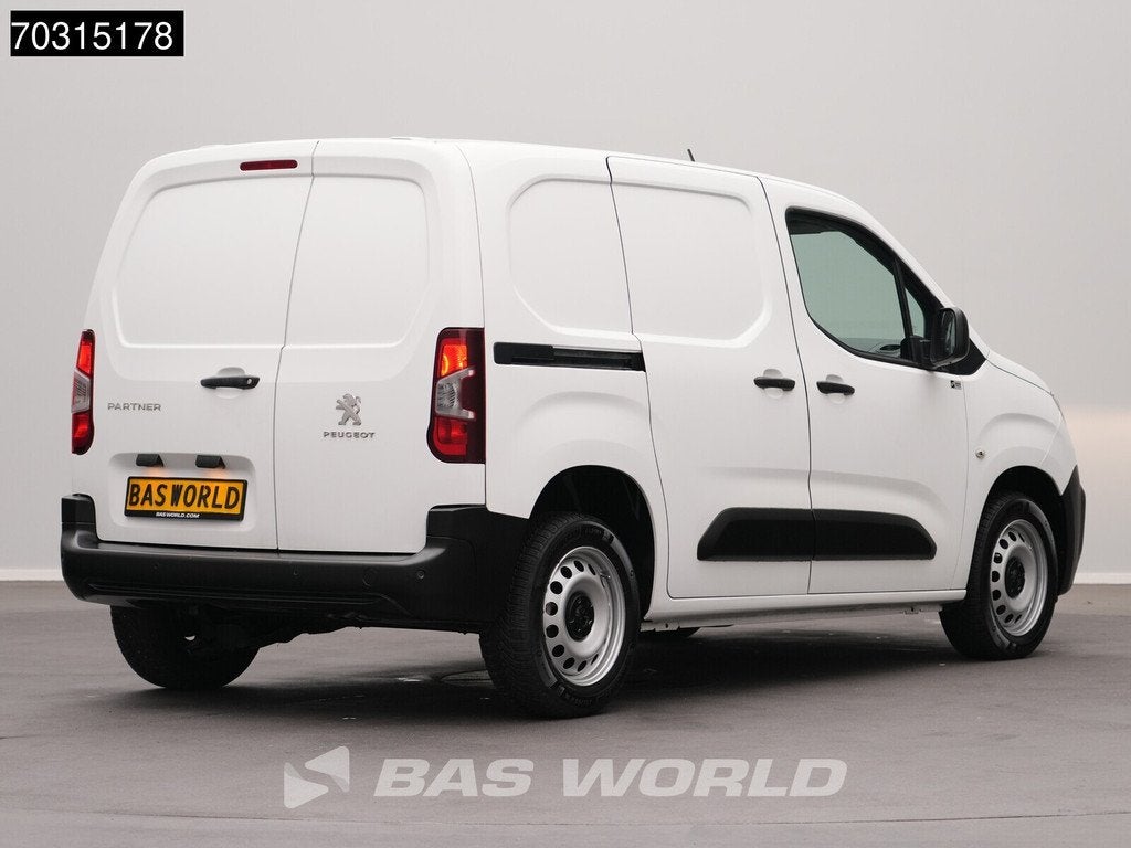 Peugeot Partner 110pk Benzine Automaat L1H1 Airco Cruise Par, Auto's, Automaat, Stof, Gebruikt, Euro 6
