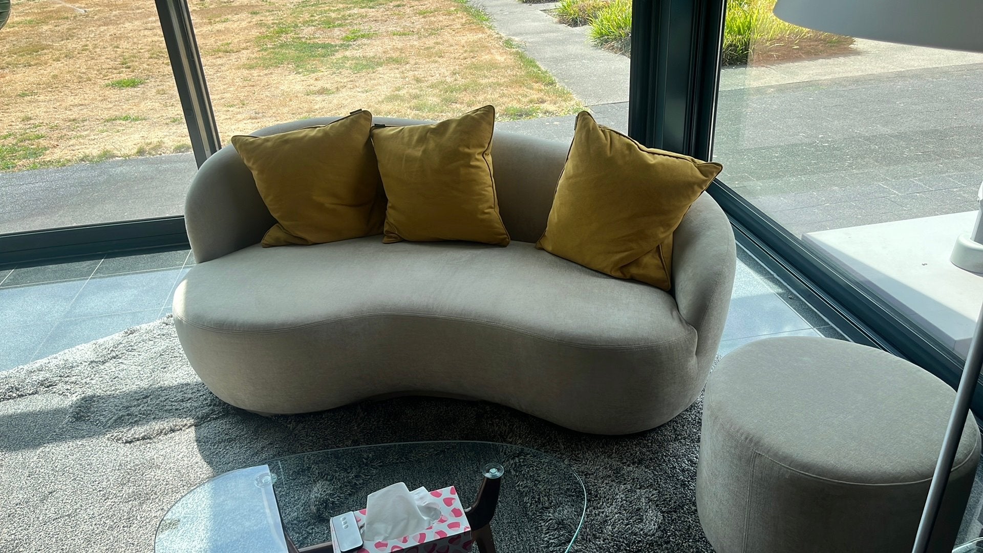 Rose, 2,5-zits zetel links, Danny Cream (sofa company), Huis en Inrichting, Ophalen, Zo goed als nieuw
