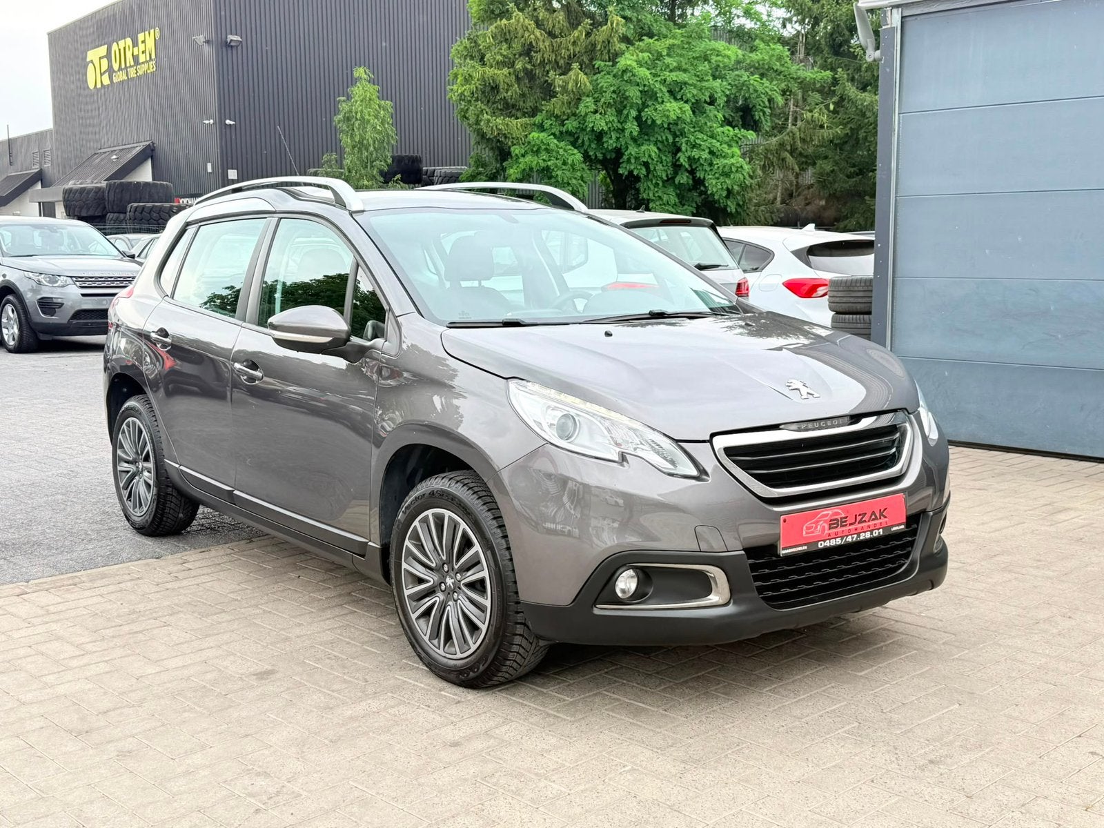 Peugeot 2008 1.2i 1j garantie 1ste eigenaar Euro6b, Auto's, Euro 6, Bedrijf, Handgeschakeld, Onderhoudsboekje