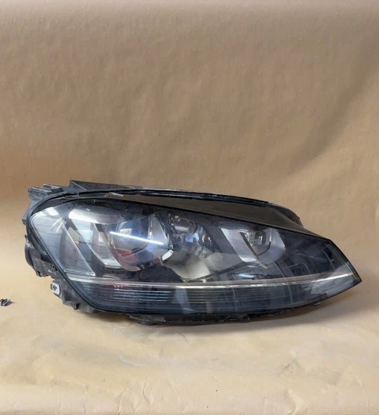 Phare droit bi-xénon pour VW Golf 7 - 5G1941032, Autos : Pièces & Accessoires, Enlèvement ou Envoi, Utilisé, Volkswagen