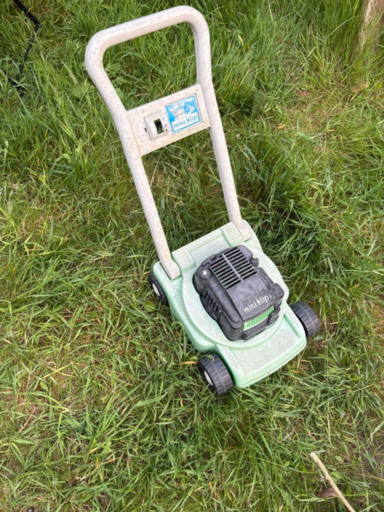 Speelgoedgrasmachine, Ophalen, Gebruikt
