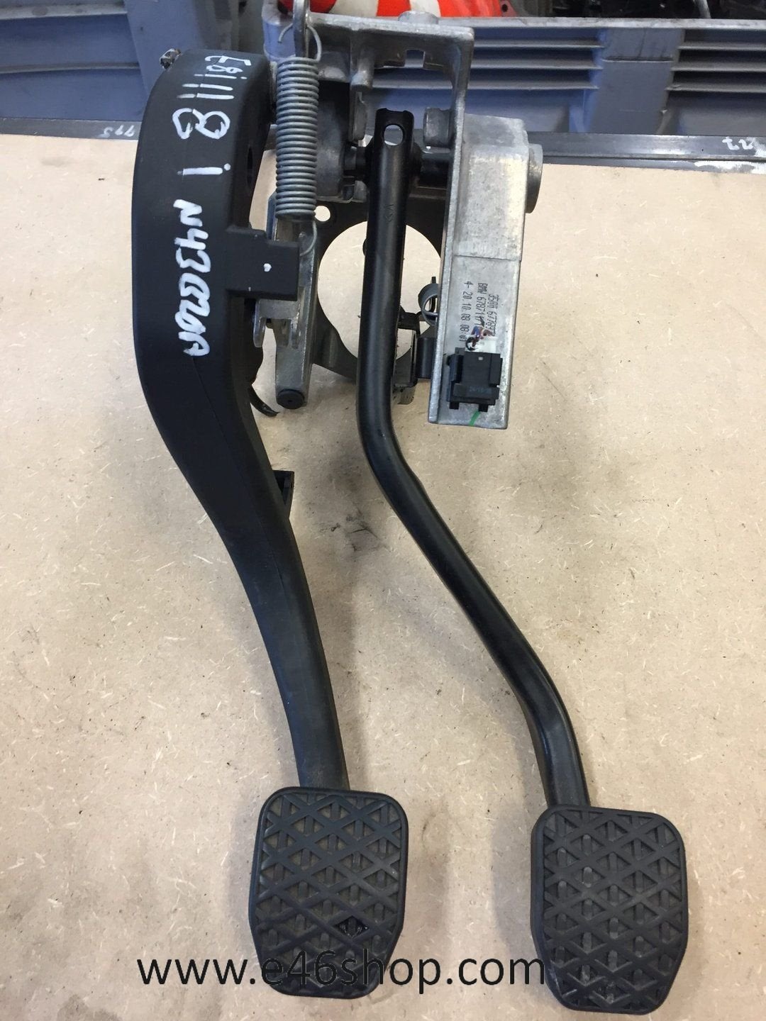 Pedaalset BMW 1 serie  E81 1118I handbak, -, Utilisé, -, Enlèvement ou Envoi