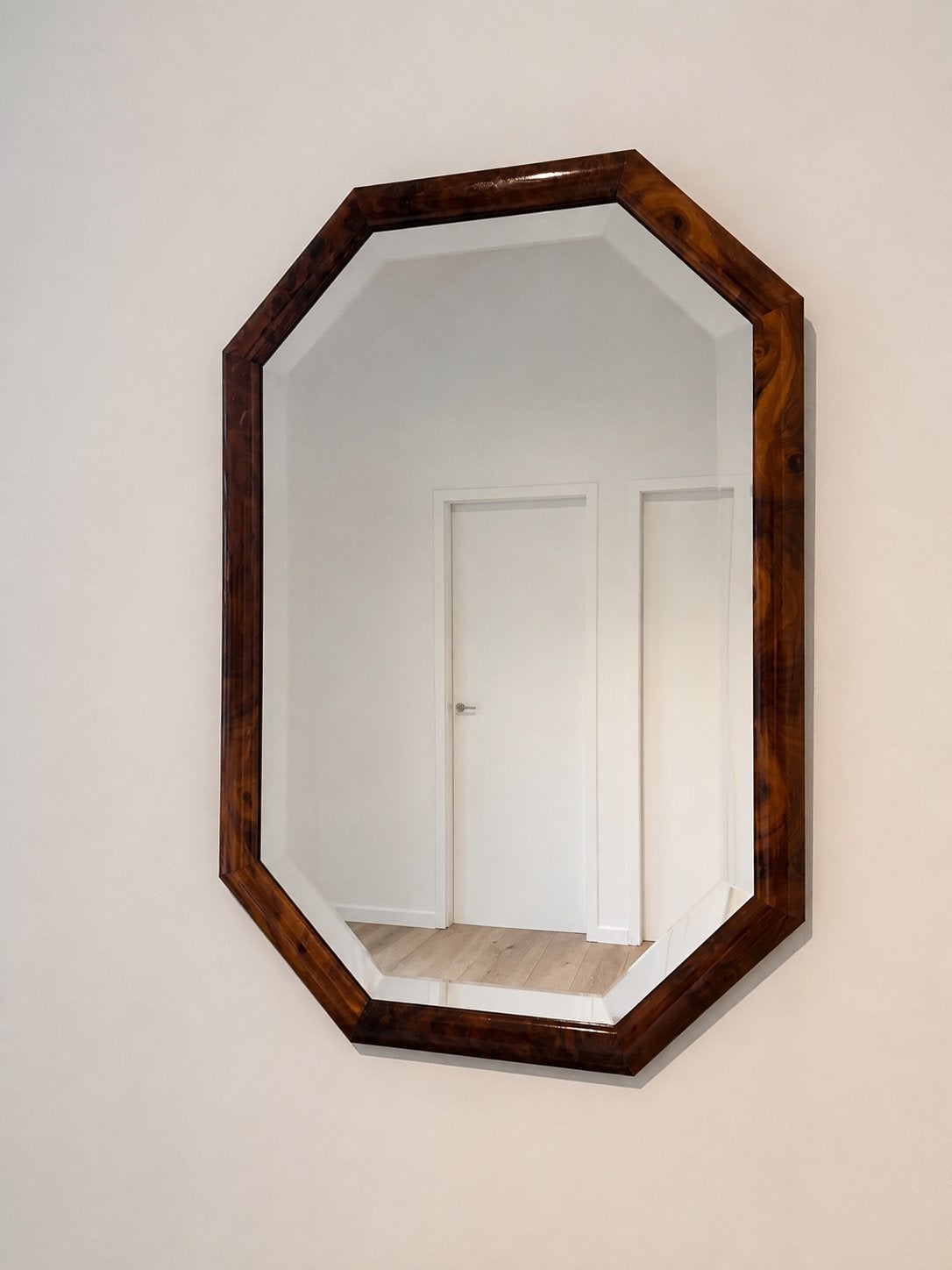 Vintage achthoekige spiegel met houten lijst, Huis en Inrichting, Woonaccessoires | Spiegels, Ophalen, Zo goed als nieuw