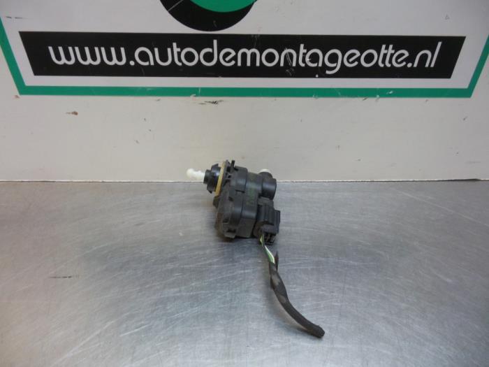 Koplampmotor van een Renault Clio (Clio 3 06-), Gebruikt, -, Renault, -