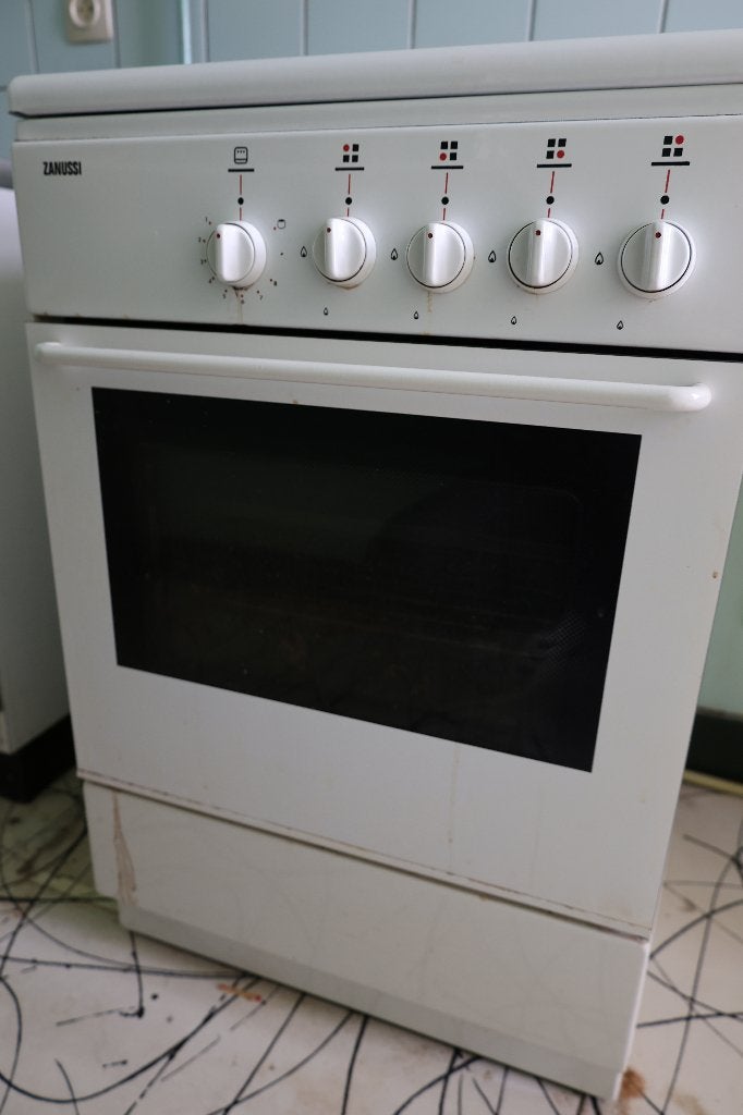 kookfornuis op gas met ingebouwde oven, Ophalen, Gebruikt, 4 kookzones, Gas