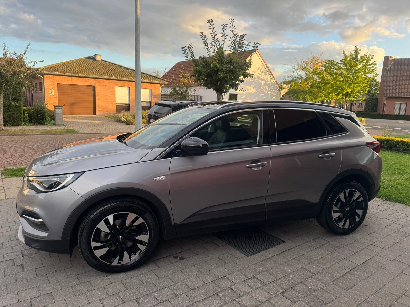 Opel Grandland X 1.6 essence 180 CV Automatique, Autos, Achat, Euro 6, Entreprise, Entretenue par le concessionnaire
