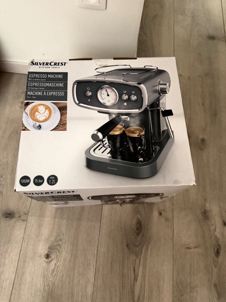 SilverCrest espresso machine, Elektronische apparatuur, Koffiezetapparaten, Ophalen, Espresso apparaat, Gemalen koffie, Zo goed als nieuw