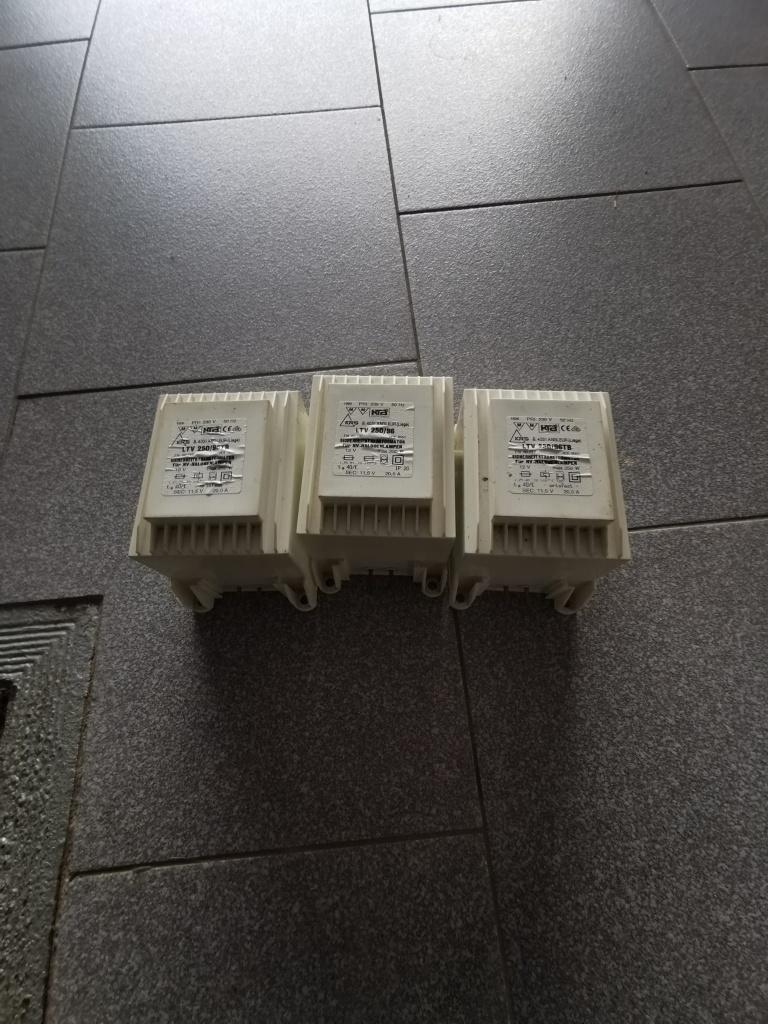 Lot de 3 transfo, Enlèvement, Utilisé