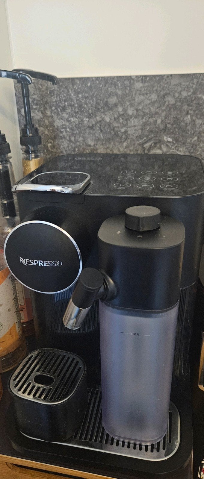 Delonghi nespresso - Gran latissima, Enlèvement ou Envoi