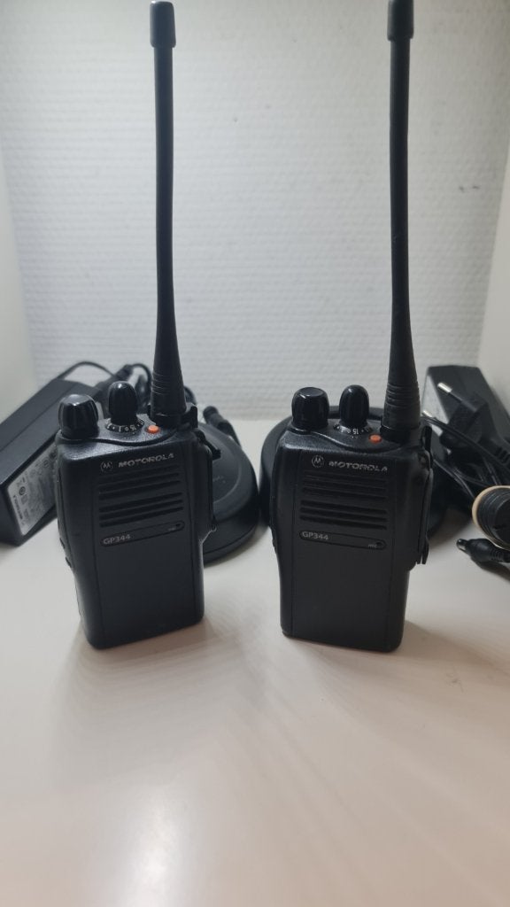 Motorola GP 344 UHF Portofoons Compleet, Ophalen, Zo goed als nieuw, 5 tot 15 km, Portofoon of Walkie-talkie