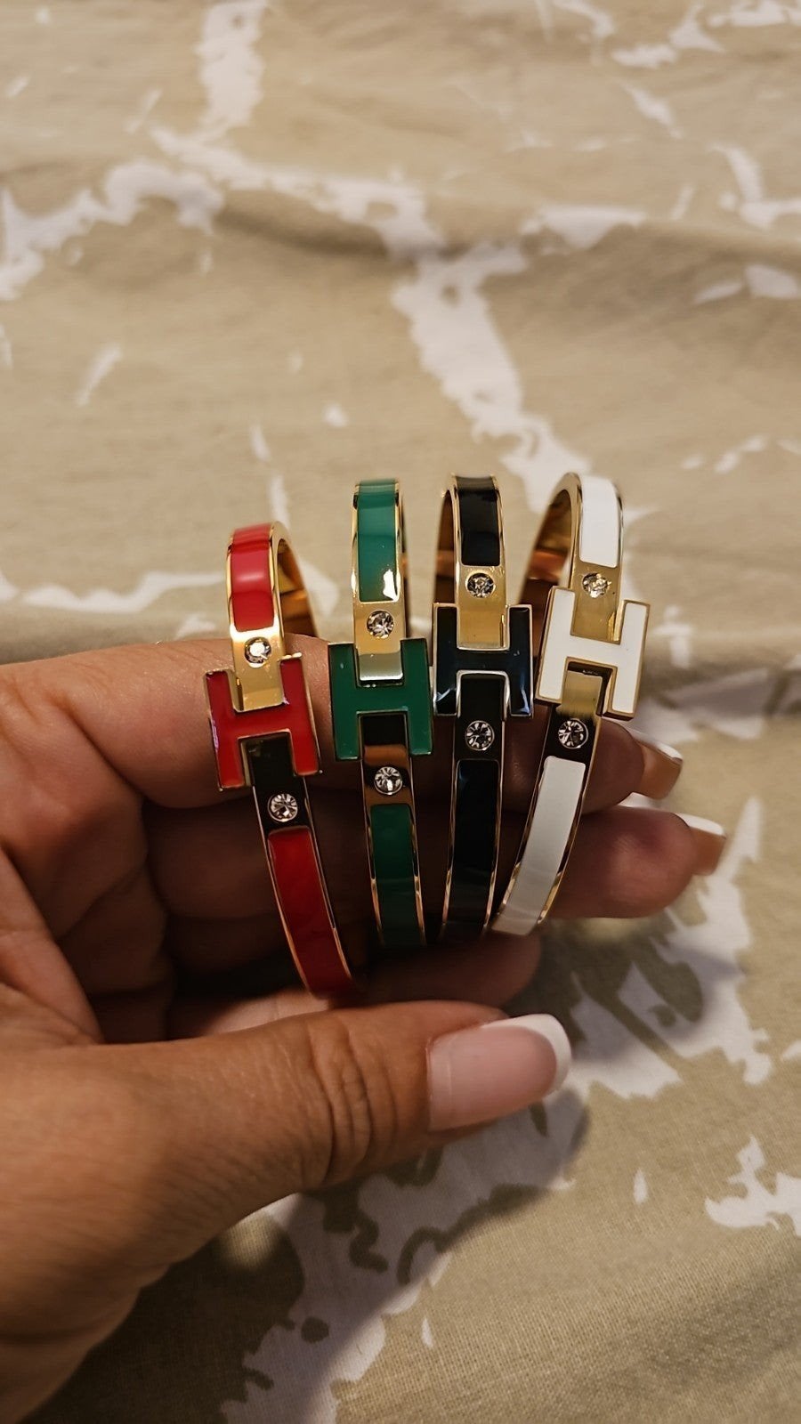 Bracelet de luxe - différentes couleurs - neuf, Bijoux, Sacs & Beauté, Bracelets, Envoi, Neuf, Acier