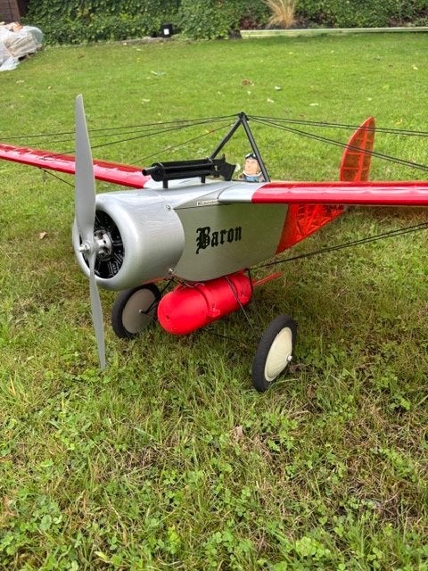 Avion RC Baron, Hobby & Loisirs créatifs, Modélisme | Radiocommandé & Téléguidé | Avions, Enlèvement, Comme neuf, Électro, RTF (Ready to Fly)