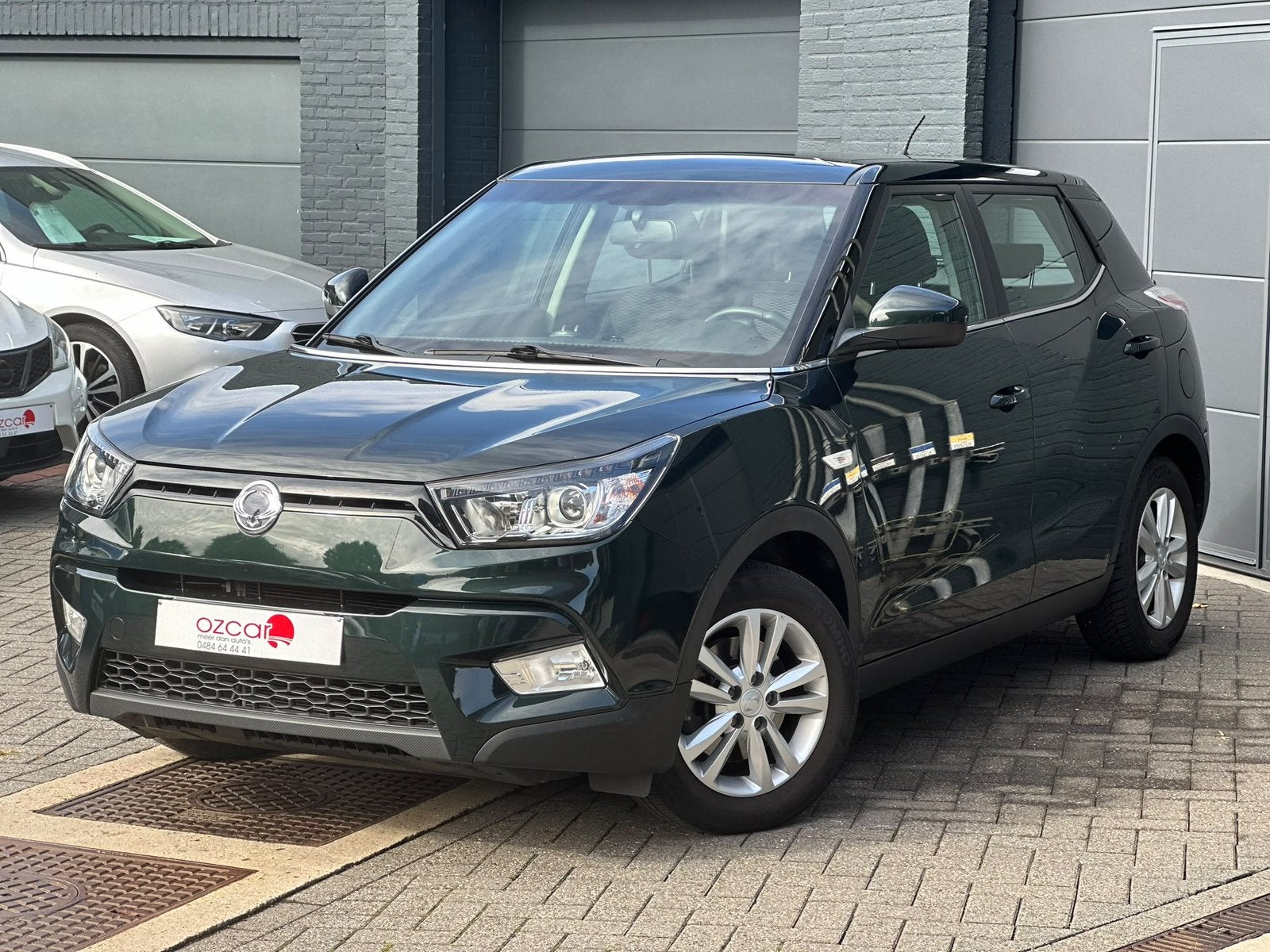 Ssangyong Tivoli 1.6i 128PK /AircoStoelverwCruiseTrekhaak/, Auto's, Stof, Bluetooth, 5 deurs, Groen