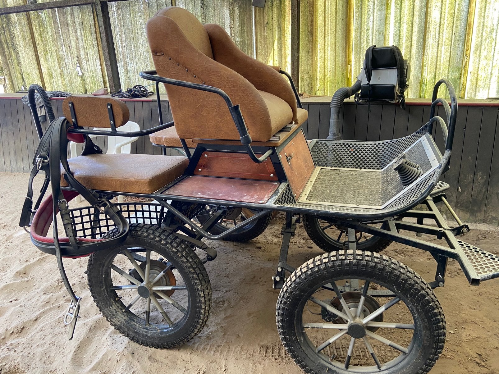 Voiture e attelage, Animaux & Accessoires, Enlèvement, Comme neuf