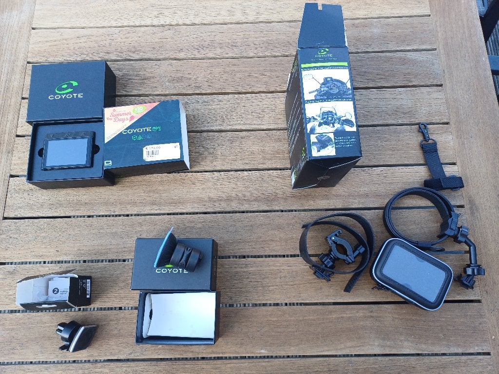 coyote met accesoires, Ophalen