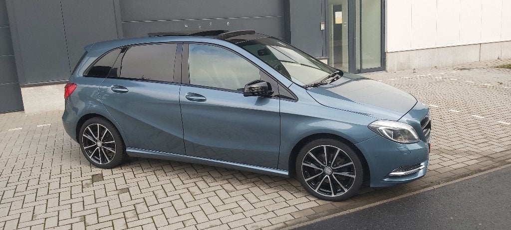 Mercedes classe B, Autos, Achat, Boîte manuelle, Noir, 4 cylindres