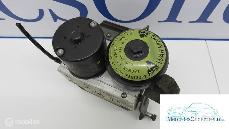 A0054317912 A0094312612 0986483502 W211 R230 SL ABS SBC Pomp, Enlèvement ou Envoi, Utilisé