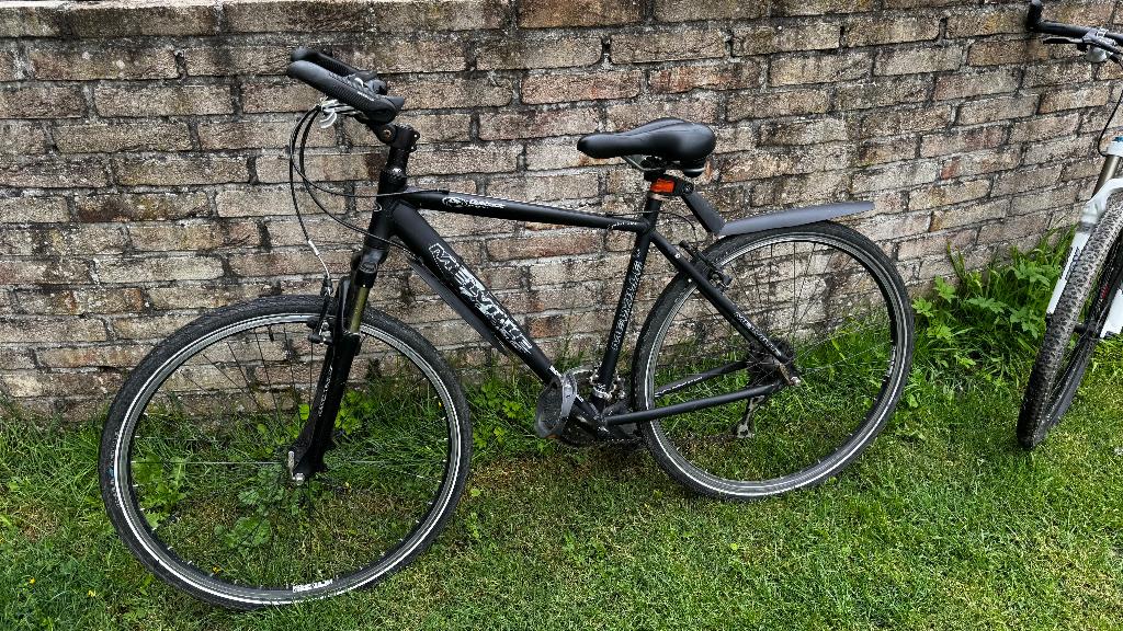 MELVILLE Outback (hybride/trekking fiets), Fietsen en Brommers, Ophalen, Gebruikt, Overige merken, Versnellingen