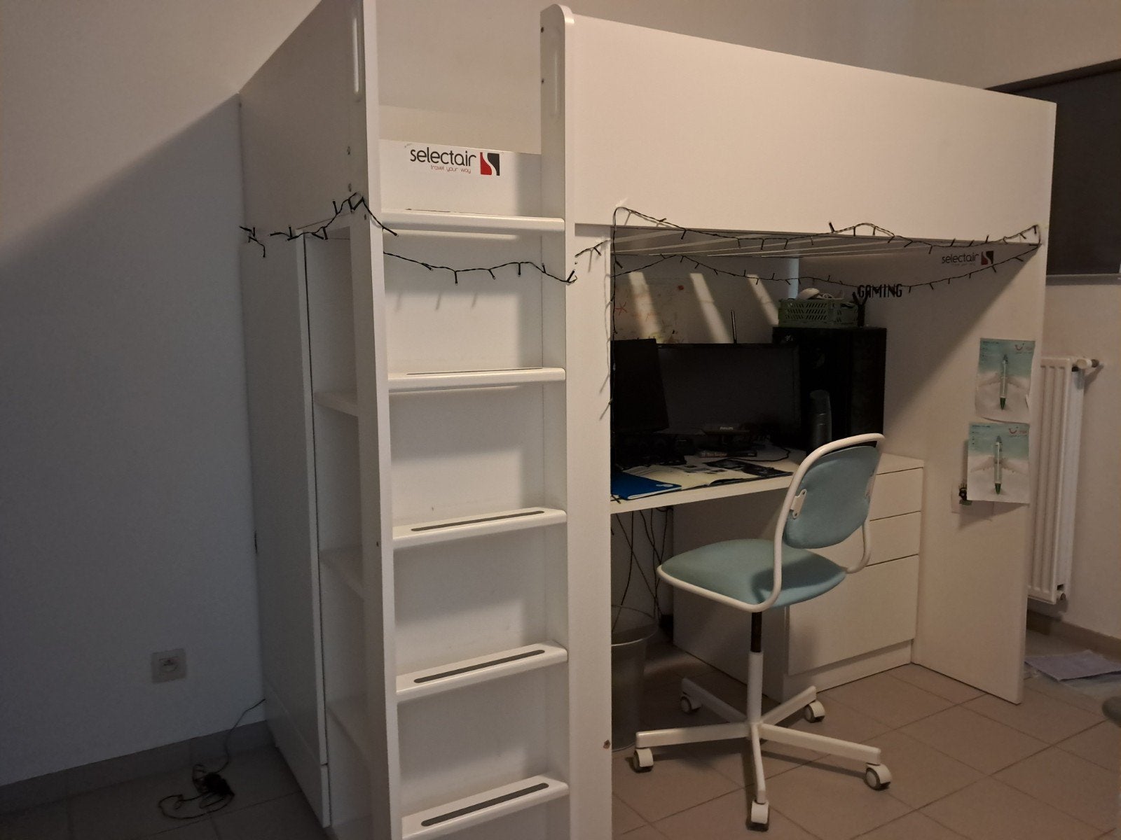 Lit mezzanine Ikea avec bureau, commodes, armoire et étagère, Enlèvement, Lit mezzanine