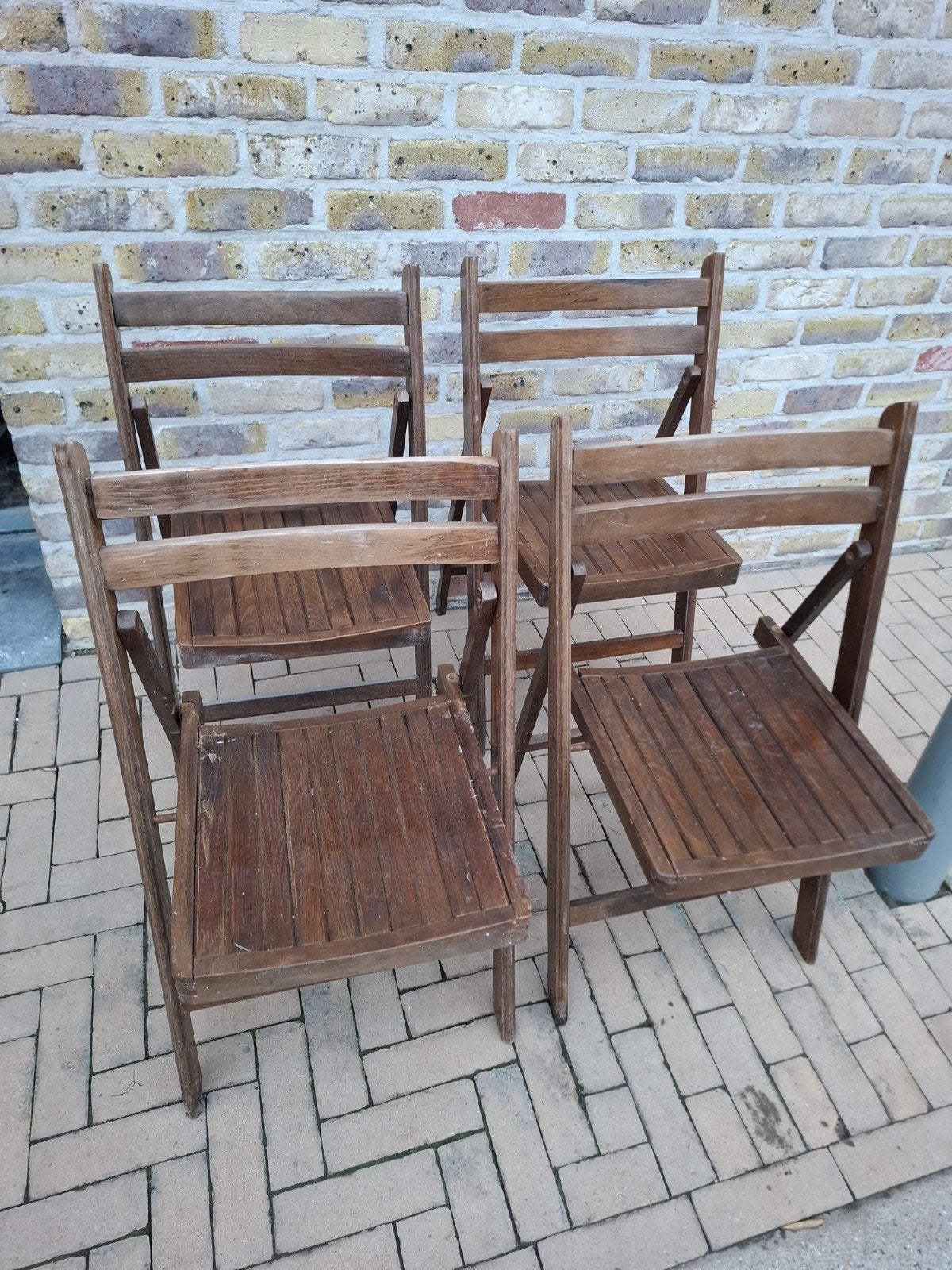 4 torck klapstoeltjes, Enlèvement