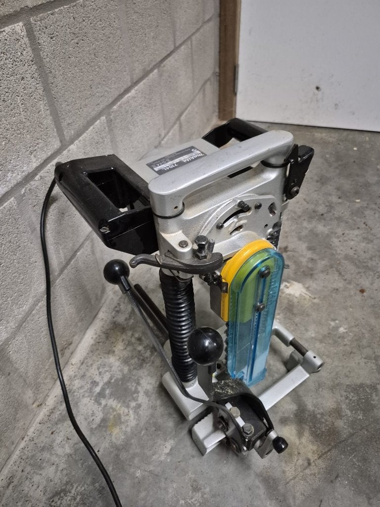 Kettingfrees Makita, Ophalen, Gebruikt