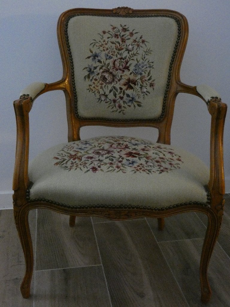 Fauteuil Louis XVI avec accoudoir, Enlèvement
