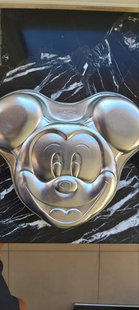 Mickey Mousse grote bakvorm in RVS, Ophalen of Verzenden, Zo goed als nieuw, Taarten of Cupcakes, Bakvorm
