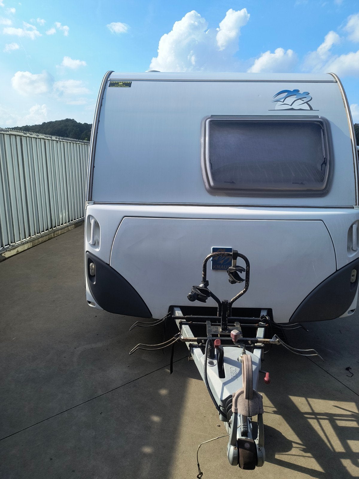 Knaus Azur 500F met voortent, Rondzit, Frans bed, Ringverwarming, Particulier