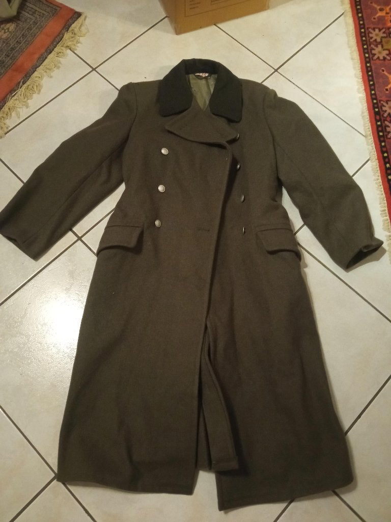 Militaria Oost-Duitsland Feldmantel NVA jas, Verzenden, Landmacht, Kleding of Schoenen