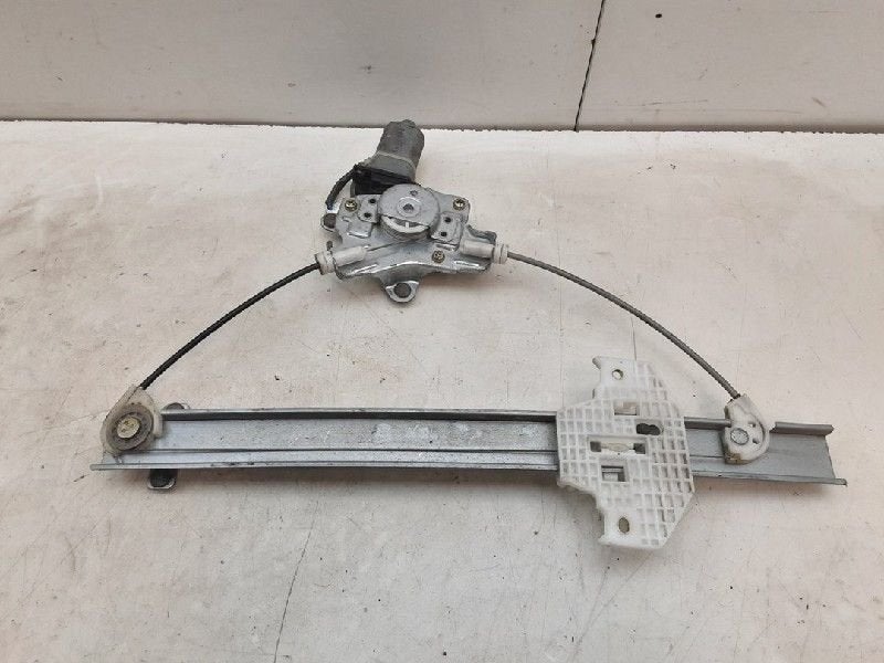 VITRE MECANISME AVANT DROIT Hyundai Matrix (|9882017100|), Utilisé, Hyundai