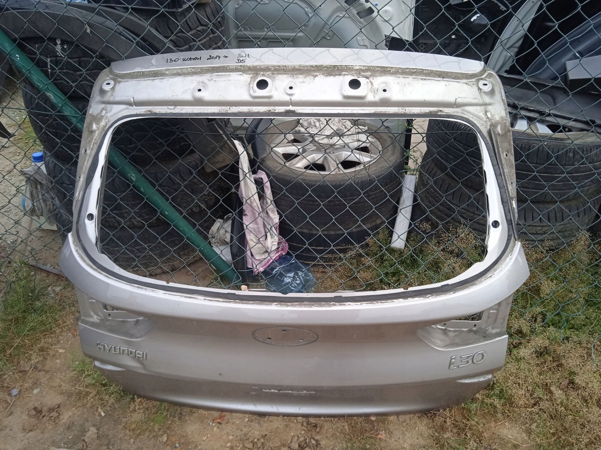 Hayon arri re du Hyundai I30 III Kombi I30, Arrière, Heolleung-ro 12
06797  Seoul, Porte, Info@hyundai.com