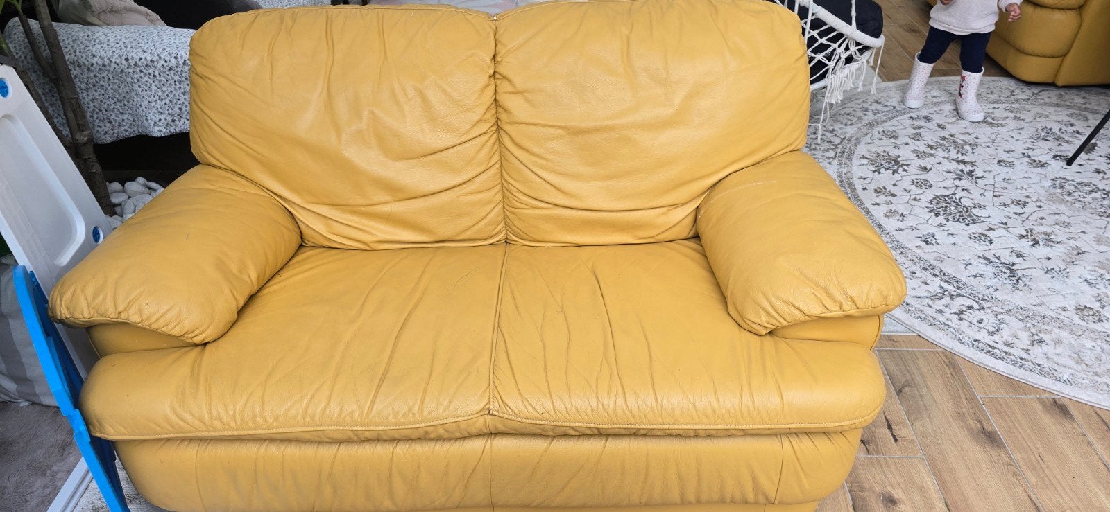 Sofa en cuir ( gratuit pour etudiant), Utilisé, Deux personnes, 190 cm ou moins, Enlèvement