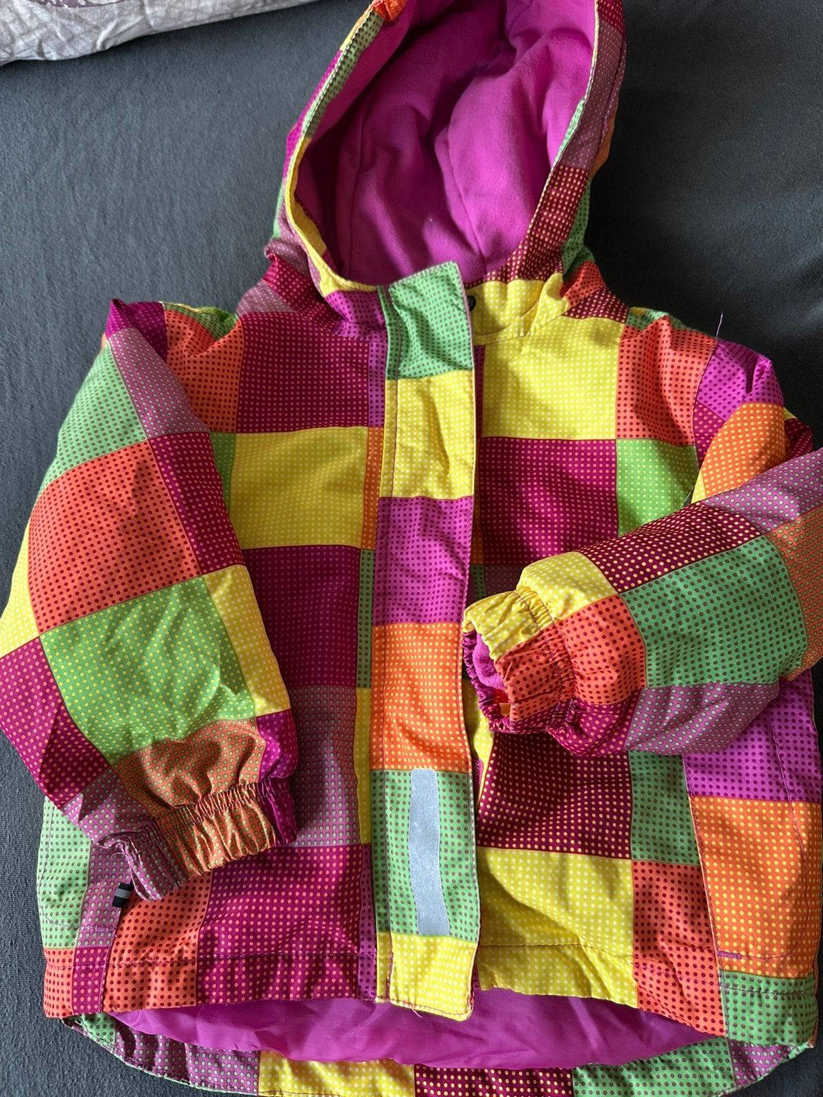 Veste 92/98, Enfants & Bébés, Vêtements enfant | Taille 92, Enlèvement ou Envoi, Comme neuf, Fille, Manteau