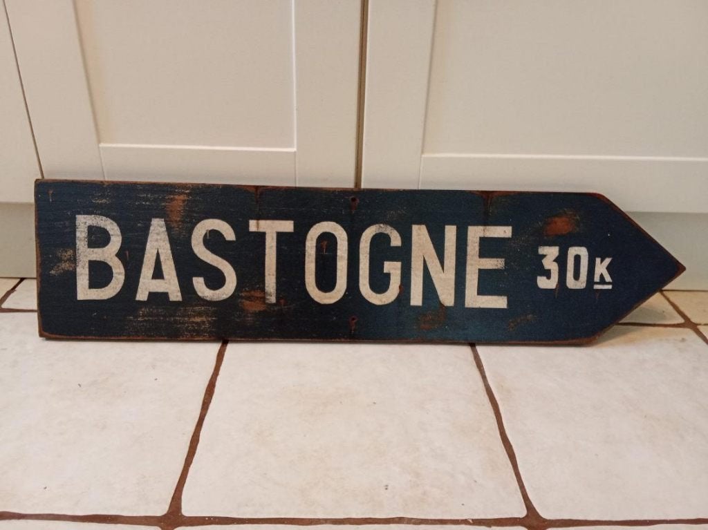 Panneau WW2 : BASTOGNE 30K, Enlèvement ou Envoi