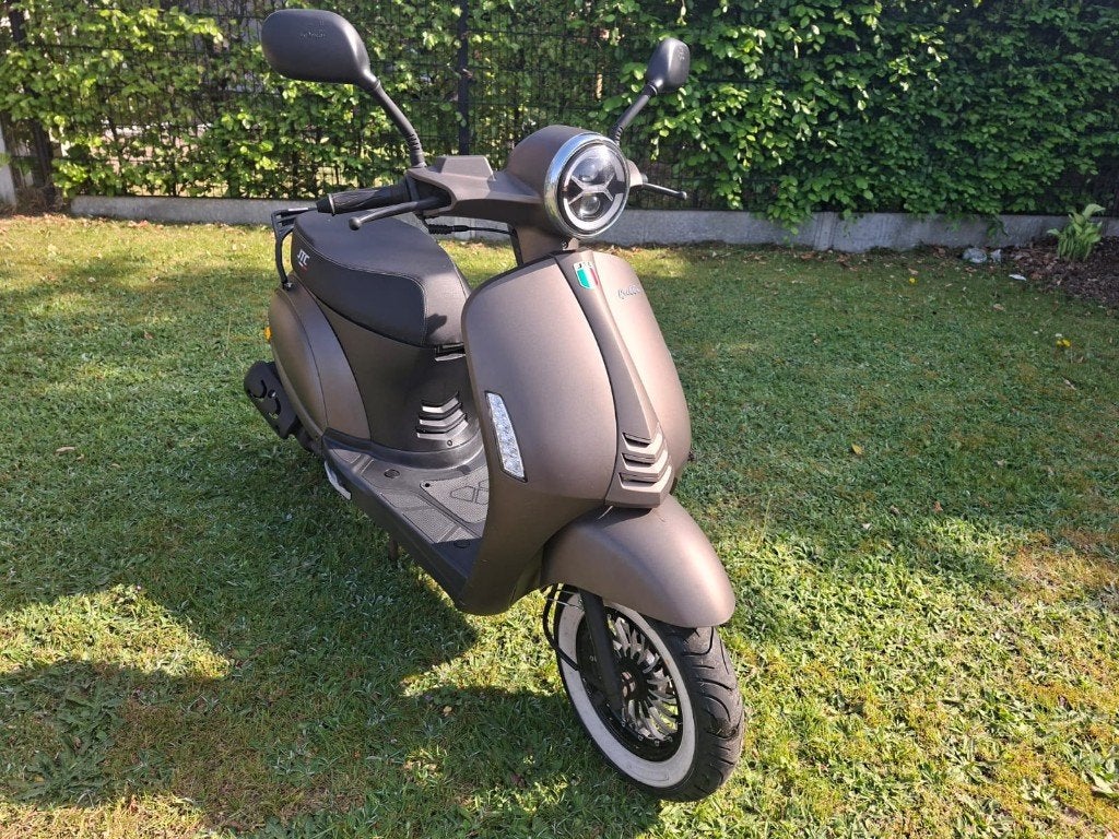 Scooter JTC Bella, JTC, Classe B (45 km/h), Enlèvement, Utilisé