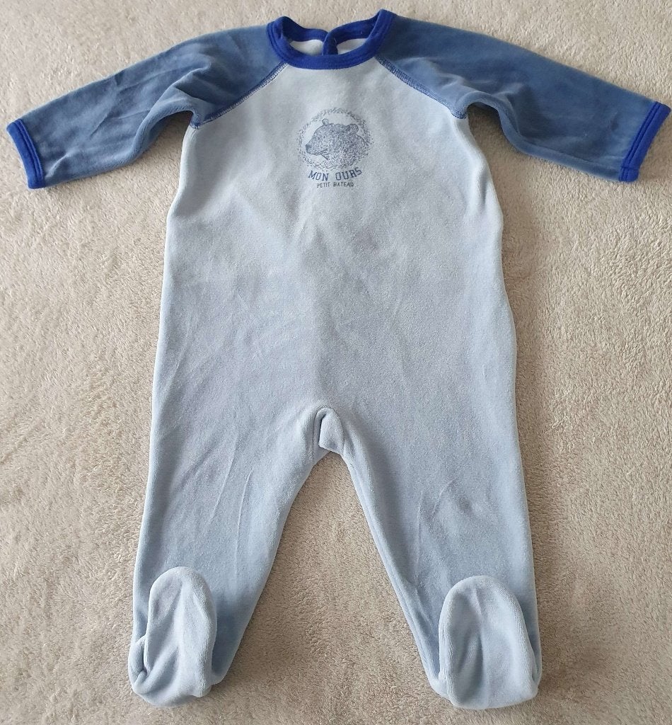 Pyjama grenouillère en velours bleu - T68 - Petit Bateau, Ophalen, Nacht- of Onderkleding, Zo goed als nieuw, Petit bateau