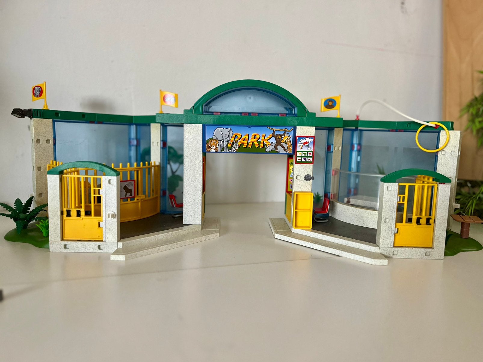 Grote Playmobil dierentuin - 3240 - zonder mannetjes, Kinderen en Baby's, Ophalen of Verzenden, Gebruikt, Gebouw