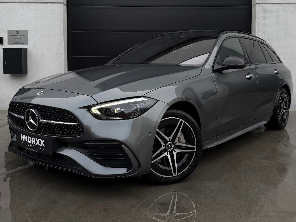 Mercedes-Benz C300de 4MATIC |AMG|PANO|360|DSTRNIC|CARPLAY, Auto's, Automaat, Dealer onderhouden, 230 kW, 1800 kg