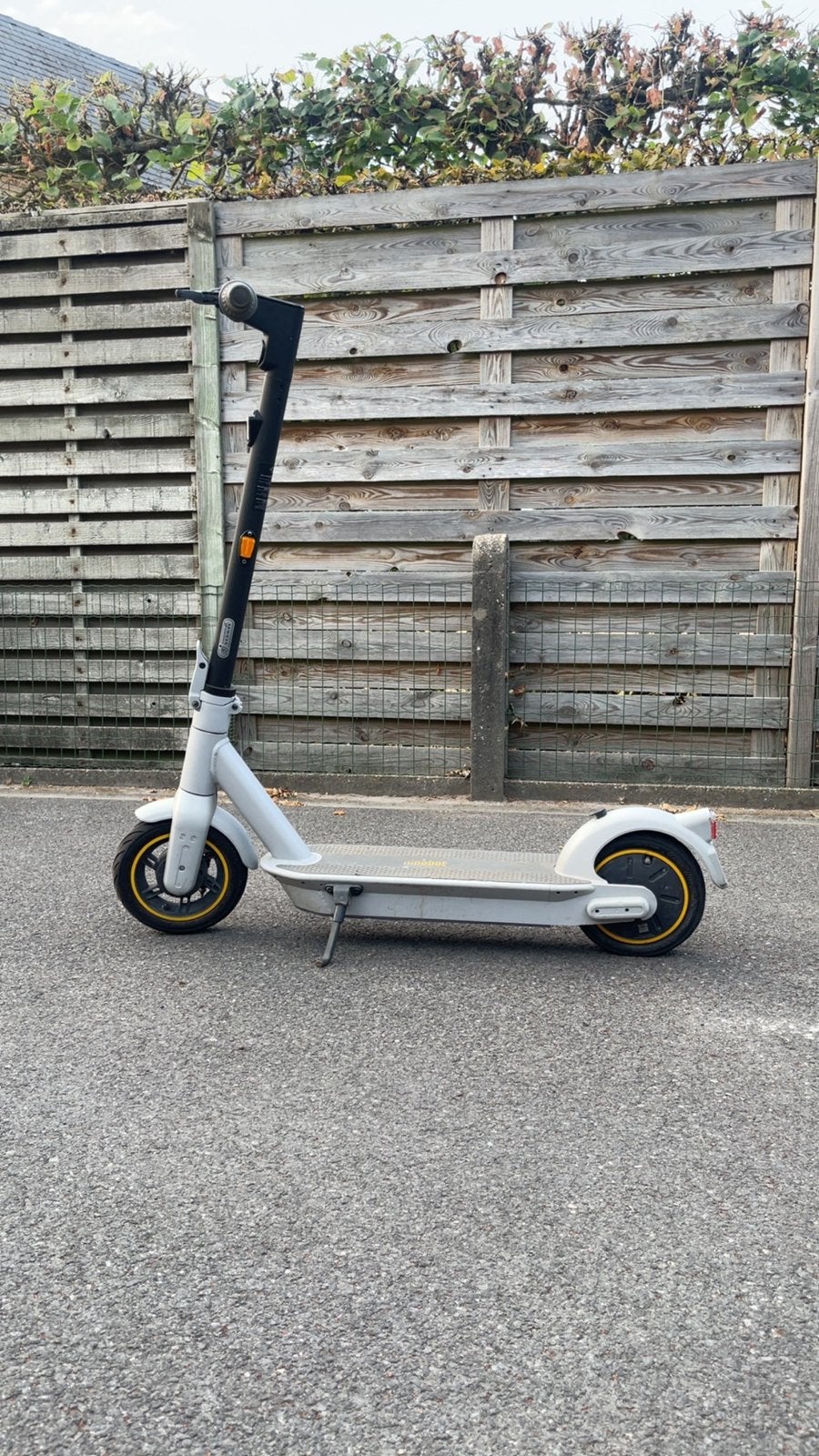 Ninebot Kickscooter MAX G30LE, Fietsen en Brommers, Steps, Ophalen of Verzenden, Gebruikt, Elektrische step (E-scooter)