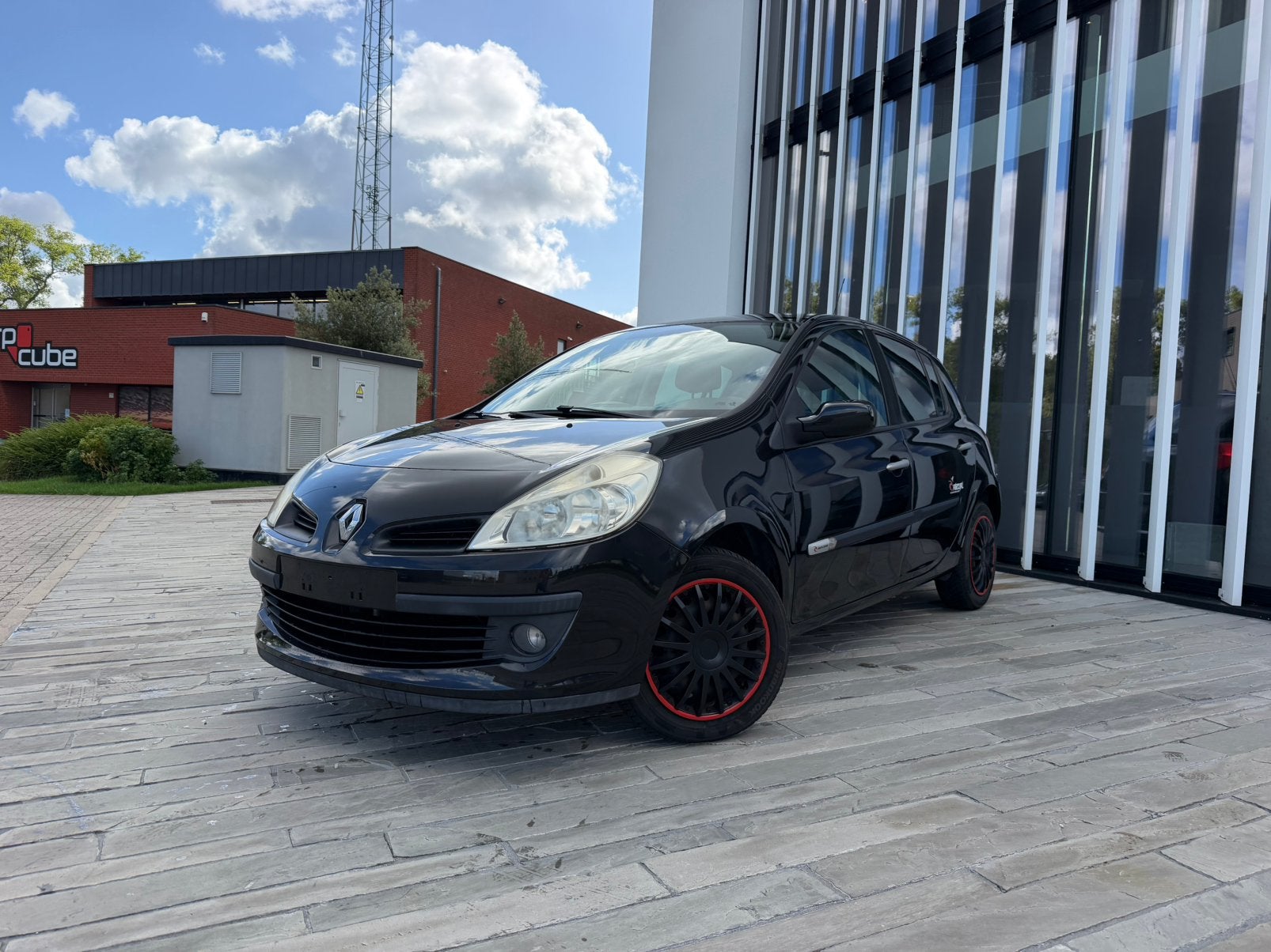 Renault clio 1.2 benzine airco gekeurd garantie 3750€, Autos, Achat, Entreprise, Boîte manuelle, Noir