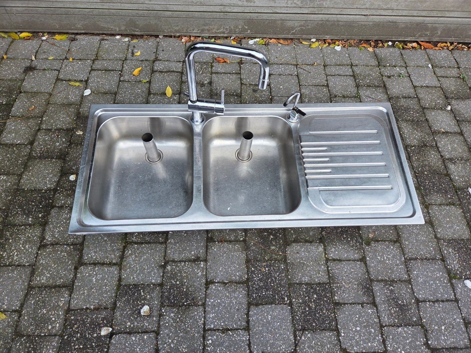 Dubbele inox spoelbak inclusief kraan, Ophalen, Gebruikt