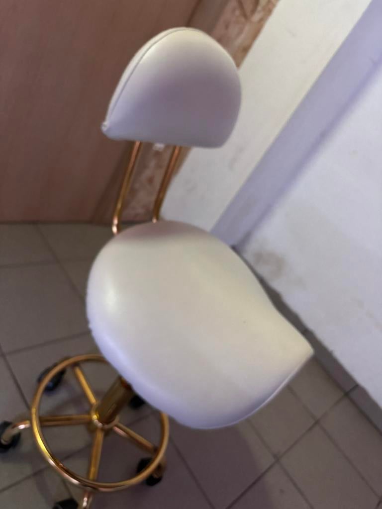 Bureau stoel / manicure stoel, Ophalen, Zo goed als nieuw