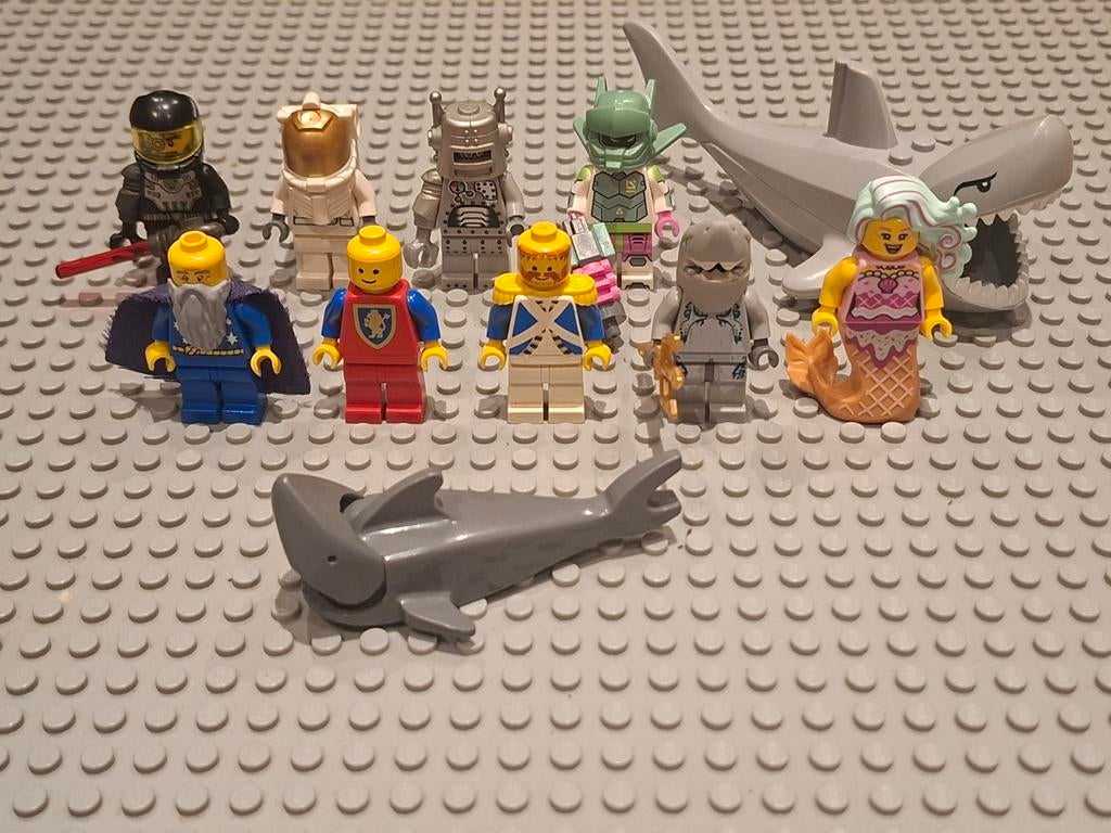 Lego Minifiguren en haaien cmf pirates castle, Kinderen en Baby's, Speelgoed | Duplo en Lego, Ophalen of Verzenden