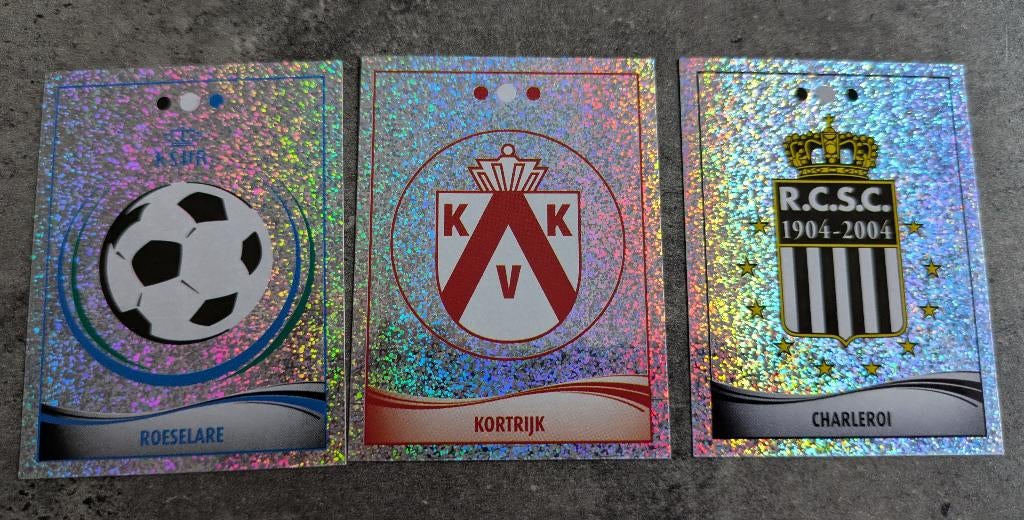 PANINI FOOTBALL 2010 Lot de 3 emblèmes/badges  foot Rare, Envoi, Neuf