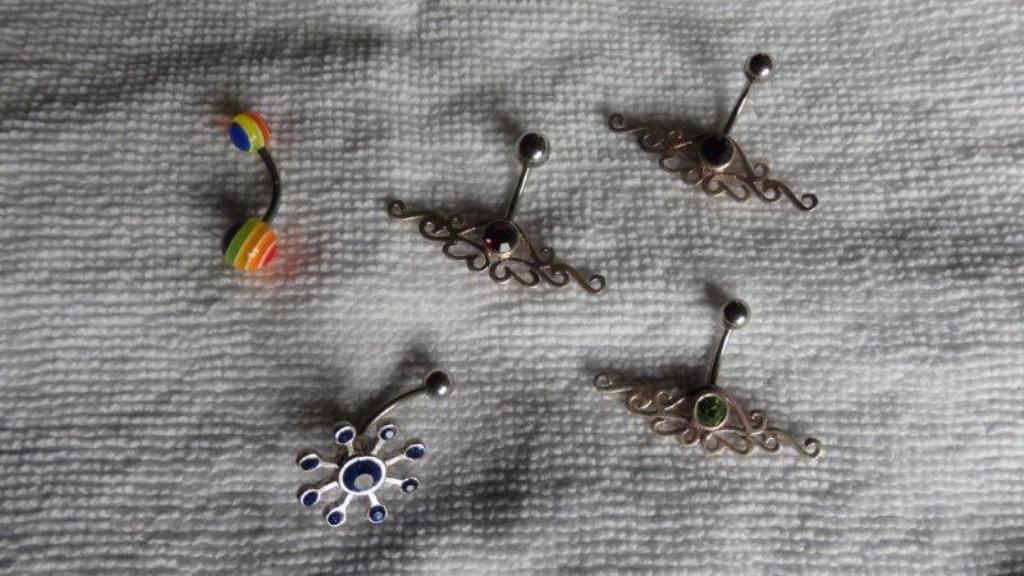 navelpiercing sieraden, Bijoux, Sacs & Beauté, Piercings, Enlèvement ou Envoi, Comme neuf, Acier, Piercing nombril