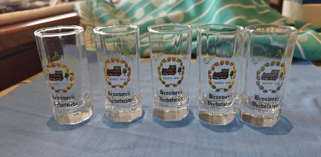verres à liqueur en verre | Brasserie Verhofstede, Enlèvement ou Envoi, Comme neuf, Verres et Verres à shot