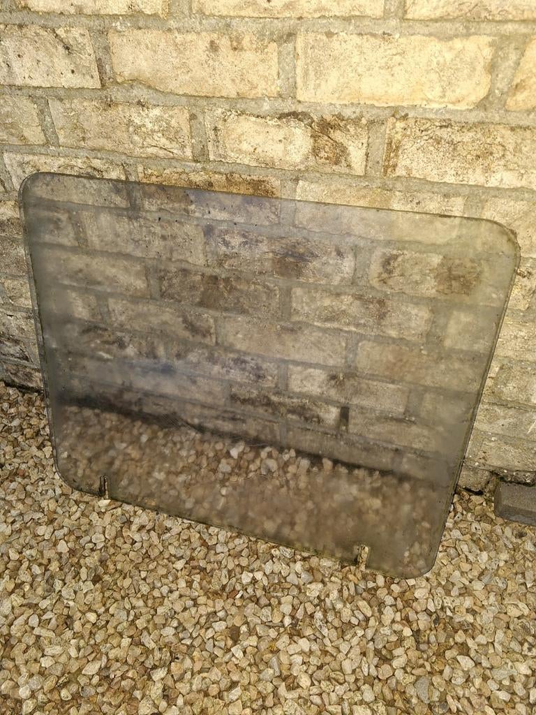 Plexi plaatjes 71x59cm 4mm  - afgeronde hoeken met 2 gleuven, Doe-het-zelf en Bouw, Glas en Ramen, Ophalen