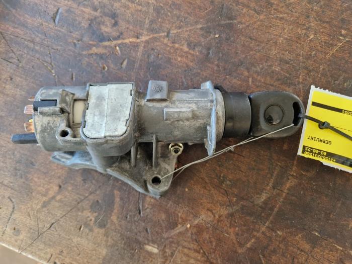 Serrure de contact + clé d'un Volkswagen Transporter, Autos : Pièces & Accessoires, Volkswagen, -, 3 mois de garantie, Utilisé