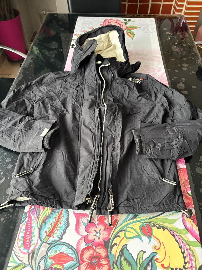 Joli veste homme Superdry taille S, Enlèvement, Comme neuf, Noir, Superdry