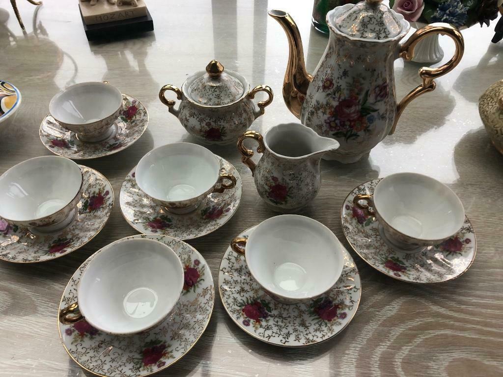 Porseleinen koffieservies,(>100jaar), Ophalen
